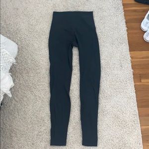 High waisted lululemon align leggings 28”. Size 6
